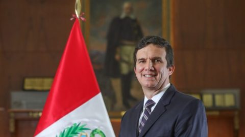 Luis Incháustegui Zevallos jura como nuevo ministro de Energía y Minas del Perú